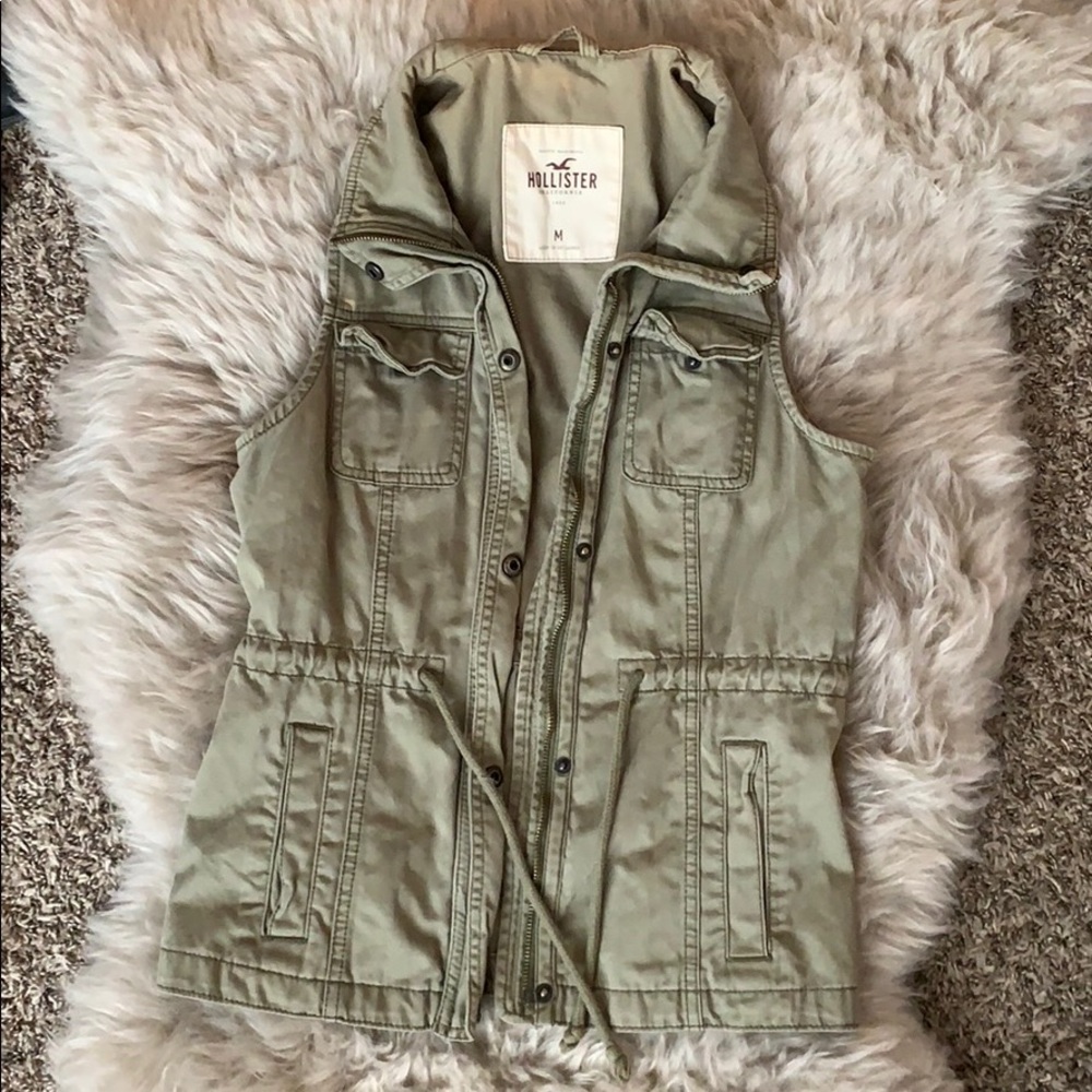 Army Green Vest - Picture 4 of 8